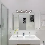 Trastevere Modern 4br 4baths, Wifi, Ac, Custom Kitchen, Living Rom