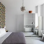 Trastevere Modern 4br 4baths, Wifi, Ac, Custom Kitchen, Living Rom