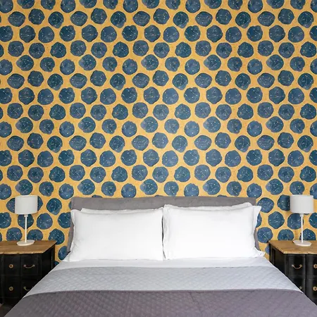 Daire Trastevere Modern 4br 4baths, Wifi, Ac, Custom Kitchen, Living