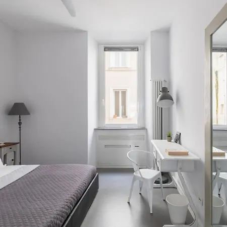 Trastevere Modern 4br 4baths, Wifi, Ac, Custom Kitchen, Living Daire