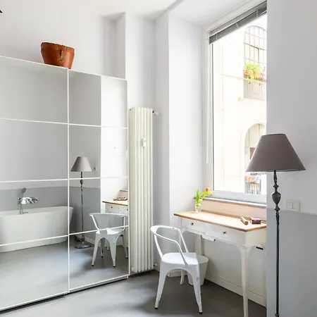 Daire Trastevere Modern 4br 4baths, Wifi, Ac, Custom Kitchen, Living Roma