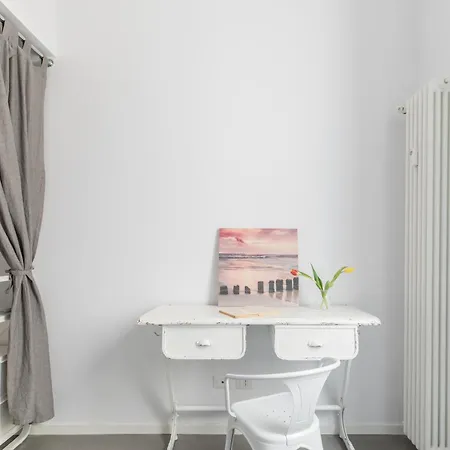 Trastevere Modern 4br 4baths, Wifi, Ac, Custom Kitchen, Living *