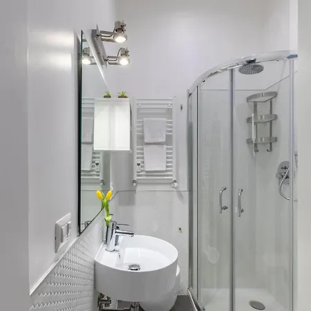 Daire Trastevere Modern 4br 4baths, Wifi, Ac, Custom Kitchen, Living Roma