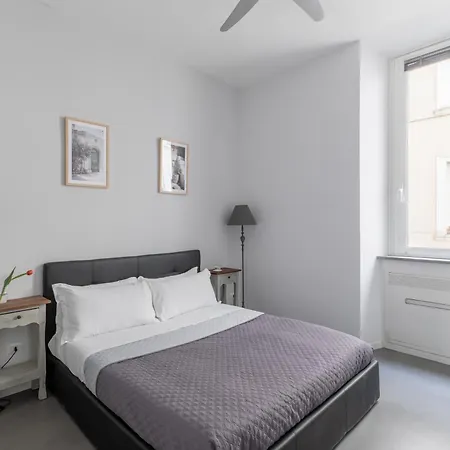 Trastevere Modern 4br 4baths, Wifi, Ac, Custom Kitchen, Living Roma